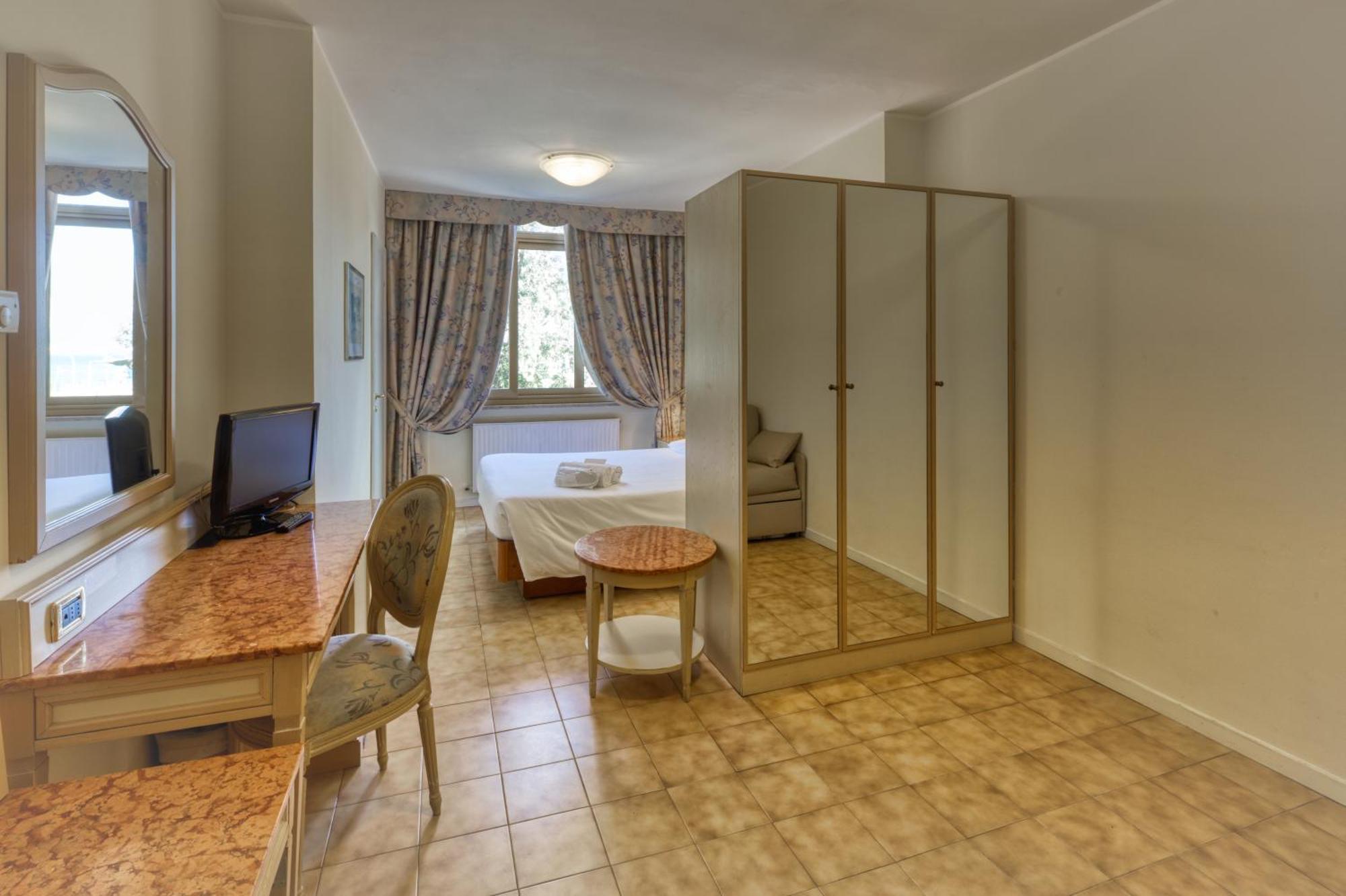 Ena Hotel Arenzano Exteriör bild