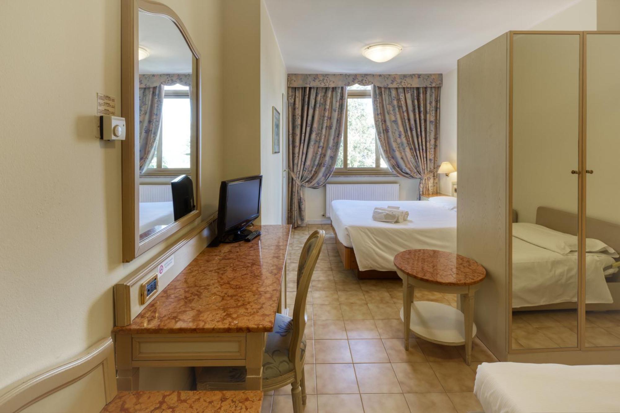 Ena Hotel Arenzano Exteriör bild